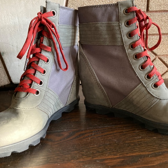 Sorel Lexie Wedge Red Lace Boots Women’s Size 10 Excellent Condition! - Picture 6 of 10